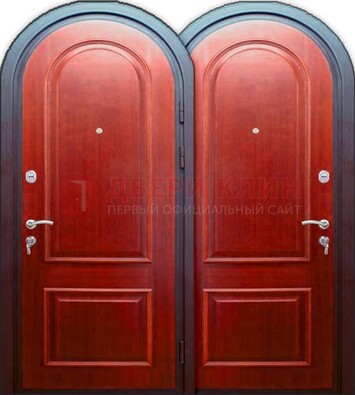 Красная металлическая арочная дверь ДА-15 в Йошкар-Оле