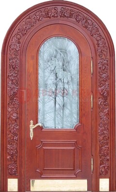Коричневая металлическая арочная дверь со стеклом ДА-20 в Сургуте