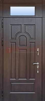 Железная дверь с фрамугой в коричневом цвете ДФГ-22 в Йошкар-Оле