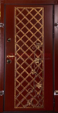 Бордовая металлическая дверь с ковкой ДК-10 для квартиры в Йошкар-Оле