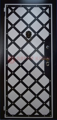 Черная стальная дверь с ковкой и порошковым окрасом ДК-8 в Йошкар-Оле