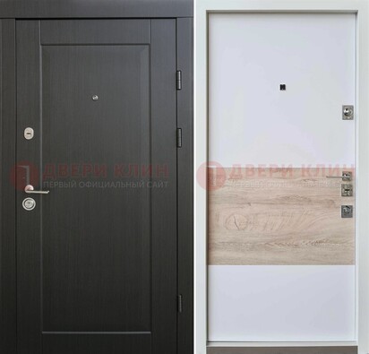 Черная металлическая дверь с резной МДФ Итальянский орех ДМ-230 в Санкт-Петербурге