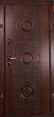 Коричневая железная дверь с массивом дуба с рисунком ДМД-11 в Йошкар-Оле