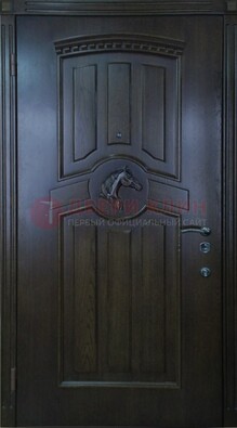 Темная металлическая дверь с массивом дуба с рисунком ДМД-25 в Йошкар-Оле