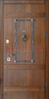 Темная стальная дверь с массивом дуба с ковкой ДМД-37 в Йошкар-Оле