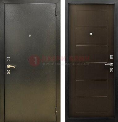 Темная металлическая дверь с порошковым напылением ДП-105 в Перми