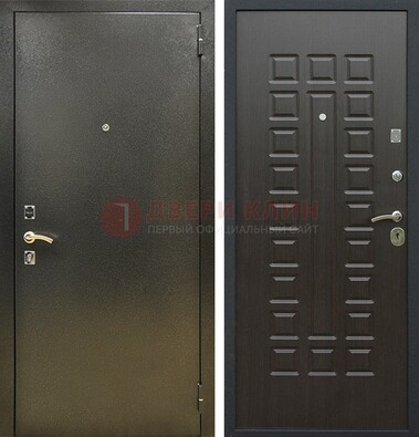 Темно-серая железная дверь с порошковым покрытием и МДФ Венге ДП-287 в Санкт-Петербурге