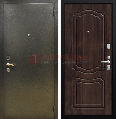 Темно-серая железная дверь с порошковым покрытием и коричневой МДФ ДП-288 в Санкт-Петербурге
