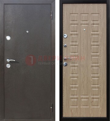Коричневая стальная дверь с порошковым напылением ДП-5 в Кашире