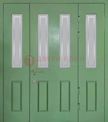Зеленая металлическая дверь со стеклом ДС-26 в Йошкар-Оле