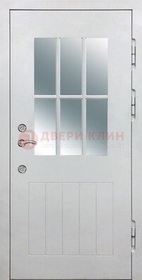 Белая уличная дверь со стеклом ДС-30 в Йошкар-Оле