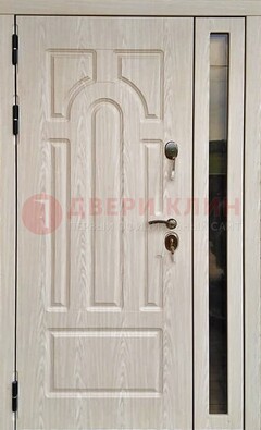 Белая металлическая дверь со стеклом ДС-68 в Йошкар-Оле