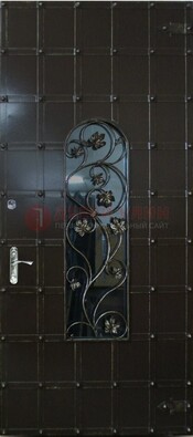 Черная железная дверь со стеклом и ковкой ДСК-15 