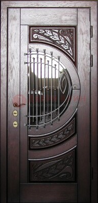 Одностворчатая входная дверь со стеклом и ковкой ДСК-21 в Йошкар-Оле