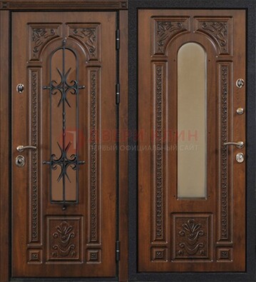 Коричневая входная дверь с однотонным стеклом и ковкой ДСК-91 в Йошкар-Оле